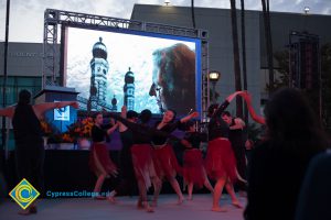 Dancers at the Yom HaShoah event.