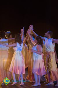 Dancers performing on stage at the 2018 Yom HaShoah event.