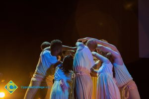 Dancers performing on stage at the 2018 Yom HaShoah event.