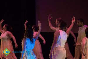 Dancers performing on stage at the 2018 Yom HaShoah event.