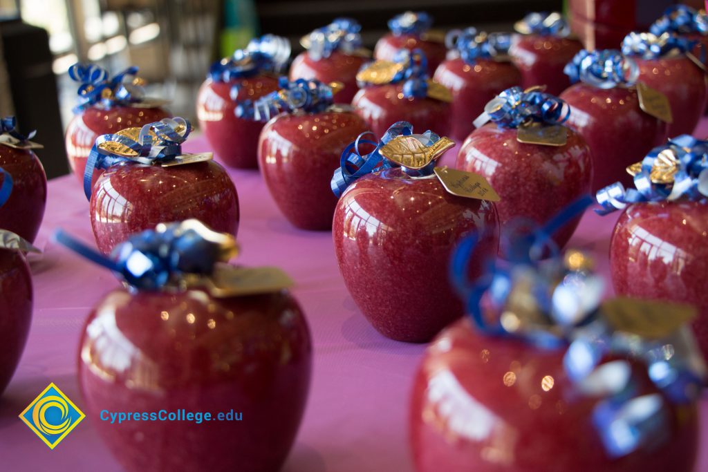 Ceramic apples