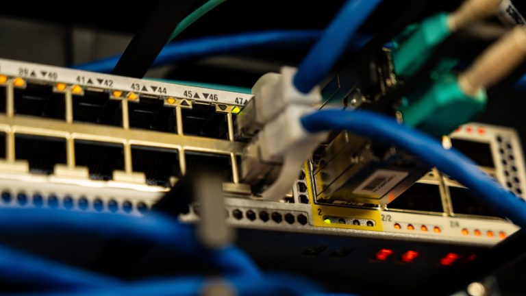 Computer server