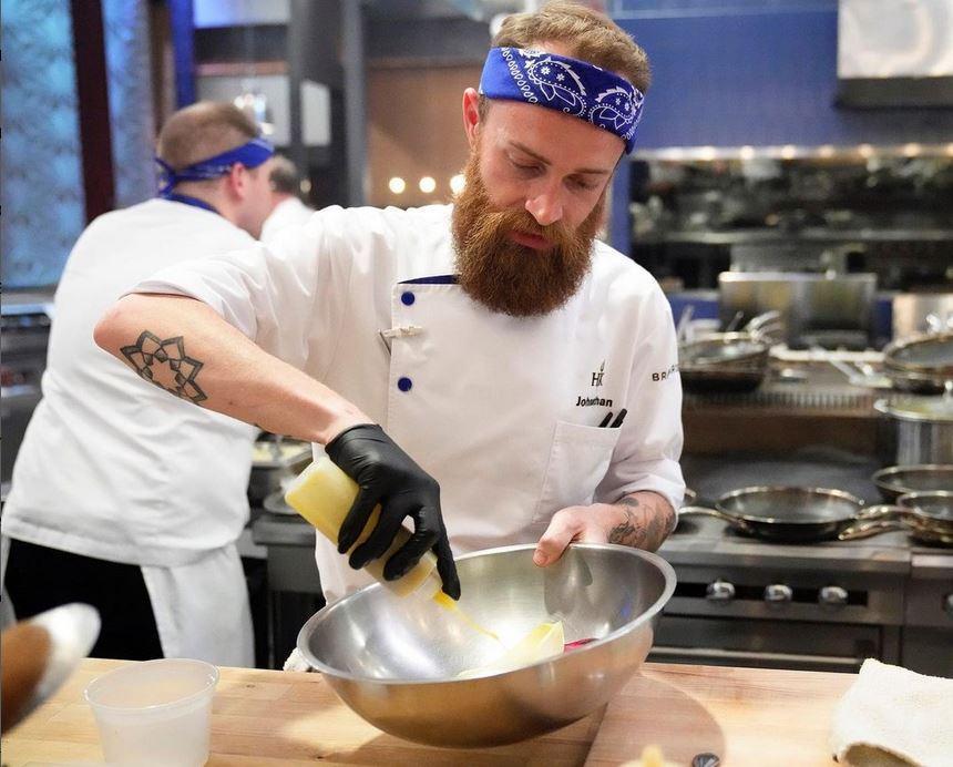 Chef Johnathan Benvenuti on the set of 'Hell's Kitchen'