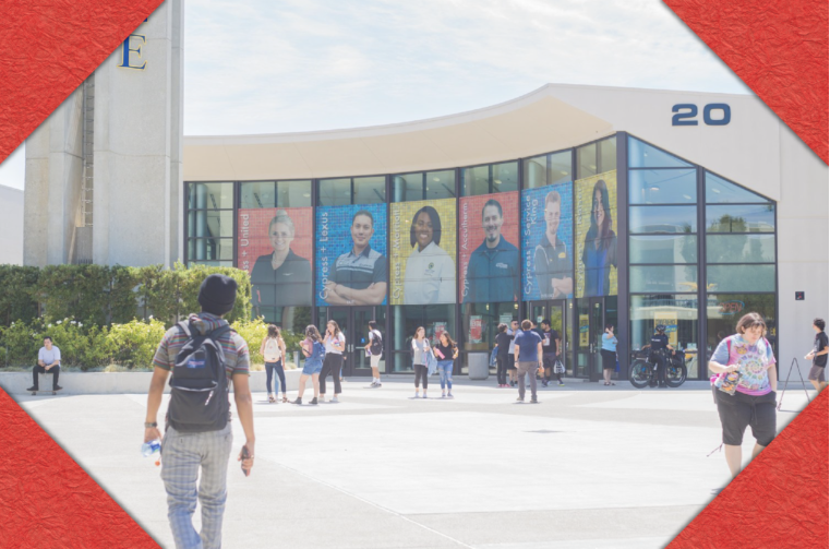 Students in Gateway Plaza